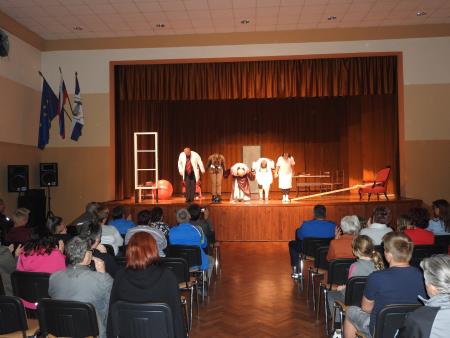 Gledališka predstava Babji parlament 11